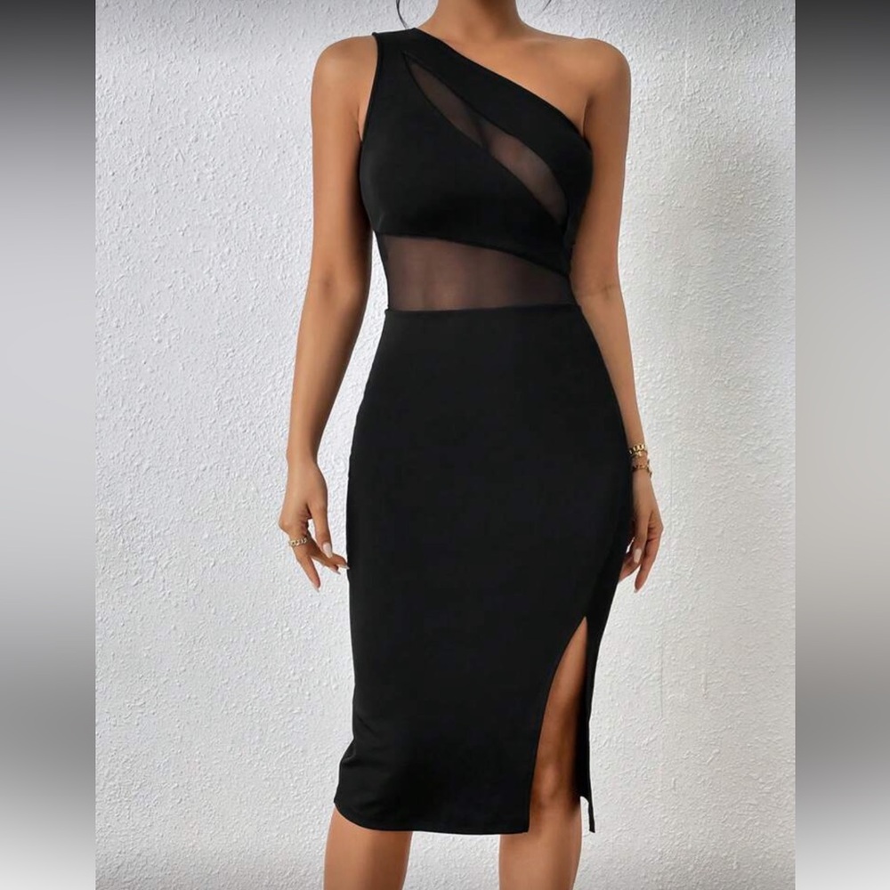 Black One-Shoulder Dress